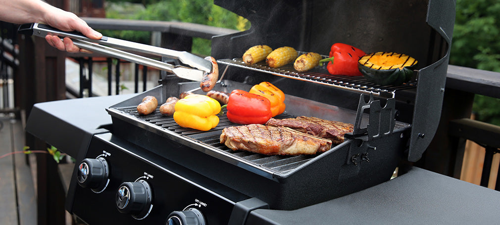 En gasgrill gør det nemt og hurtigt at grille