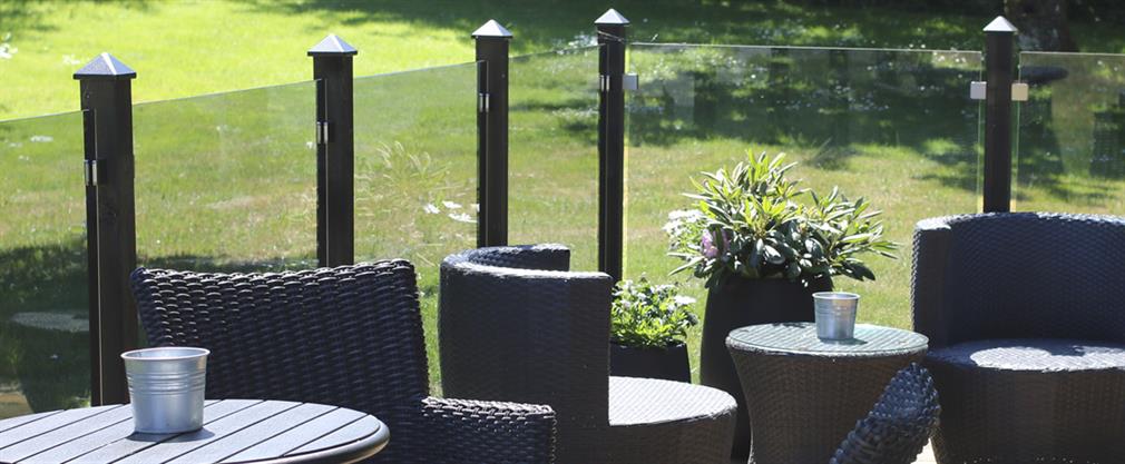 Elegant glashegn til terrassen m.m.